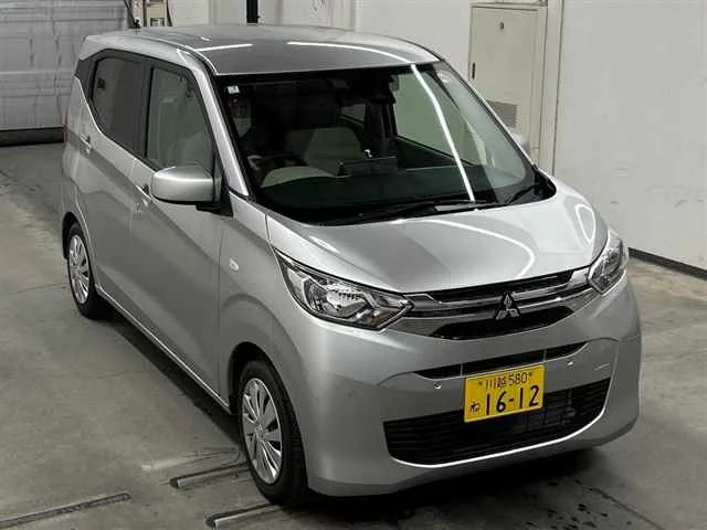 Mitsubishi eK Wagon B33W 2025